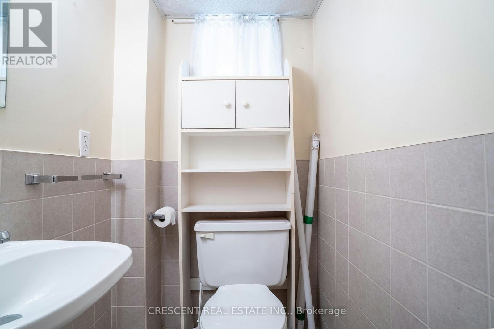 LOWER-14 Claymore Drive, Toronto, ON, M8Z 2R9 - 7
