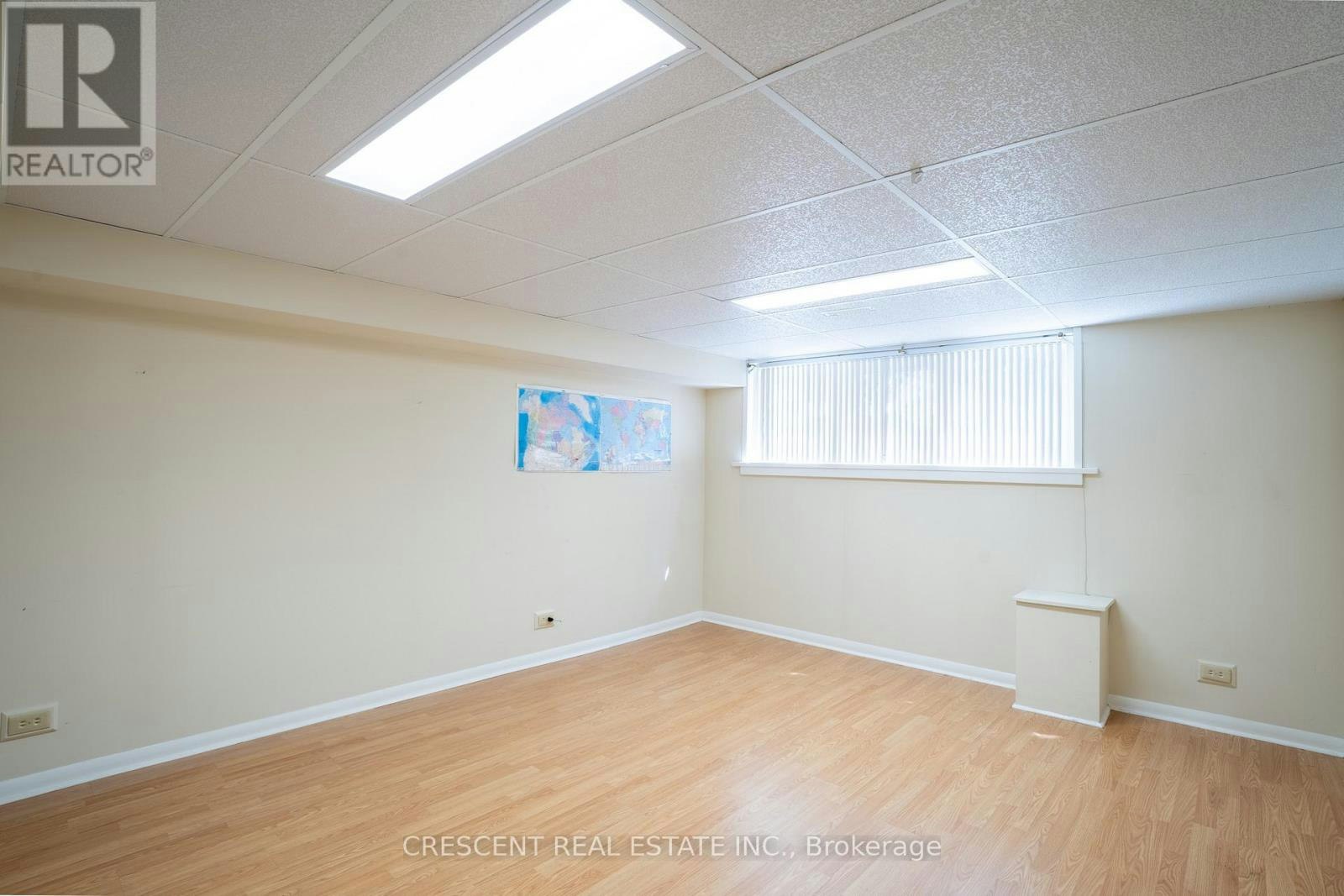 LOWER-14 Claymore Drive, Toronto, ON, M8Z 2R9 - 5