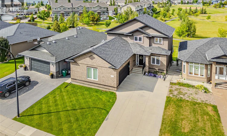 242 Denham Crescent