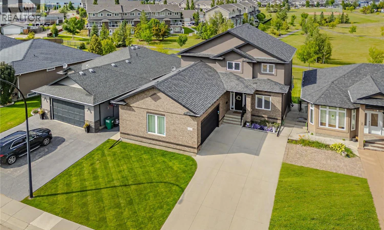242 Denham Crescent
