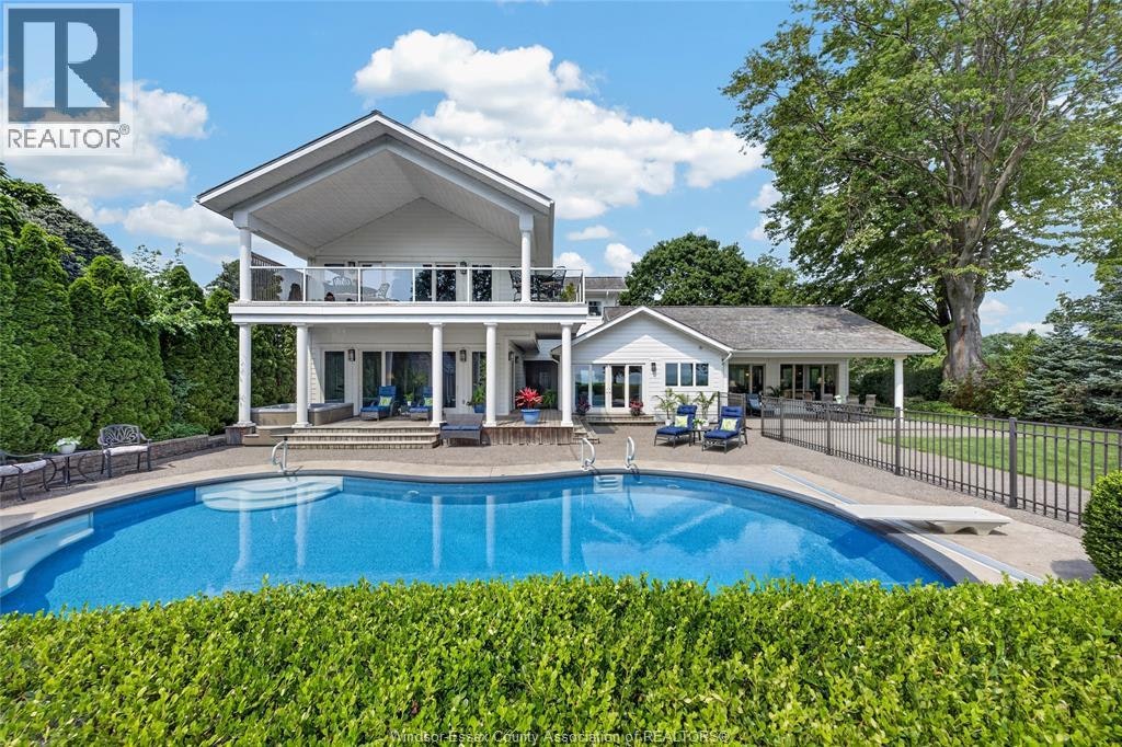 885 County 50 Road, Essex, ON, N0R 1G0