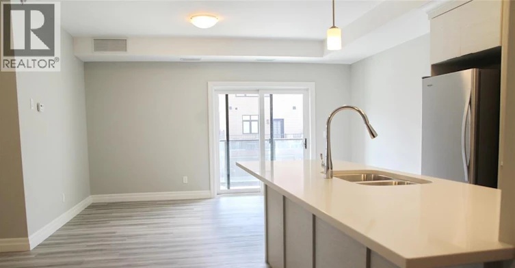 202-728 Brownstone Drive, Lakeshore, ON, N9K 0C4 - 4