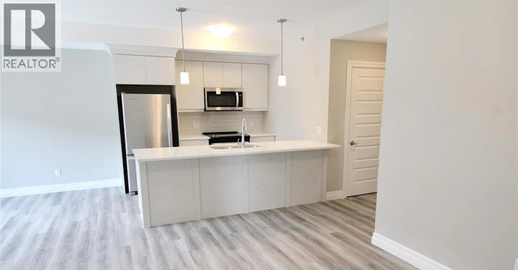 202-728 Brownstone Drive, Lakeshore, ON, N9K 0C4 - 3