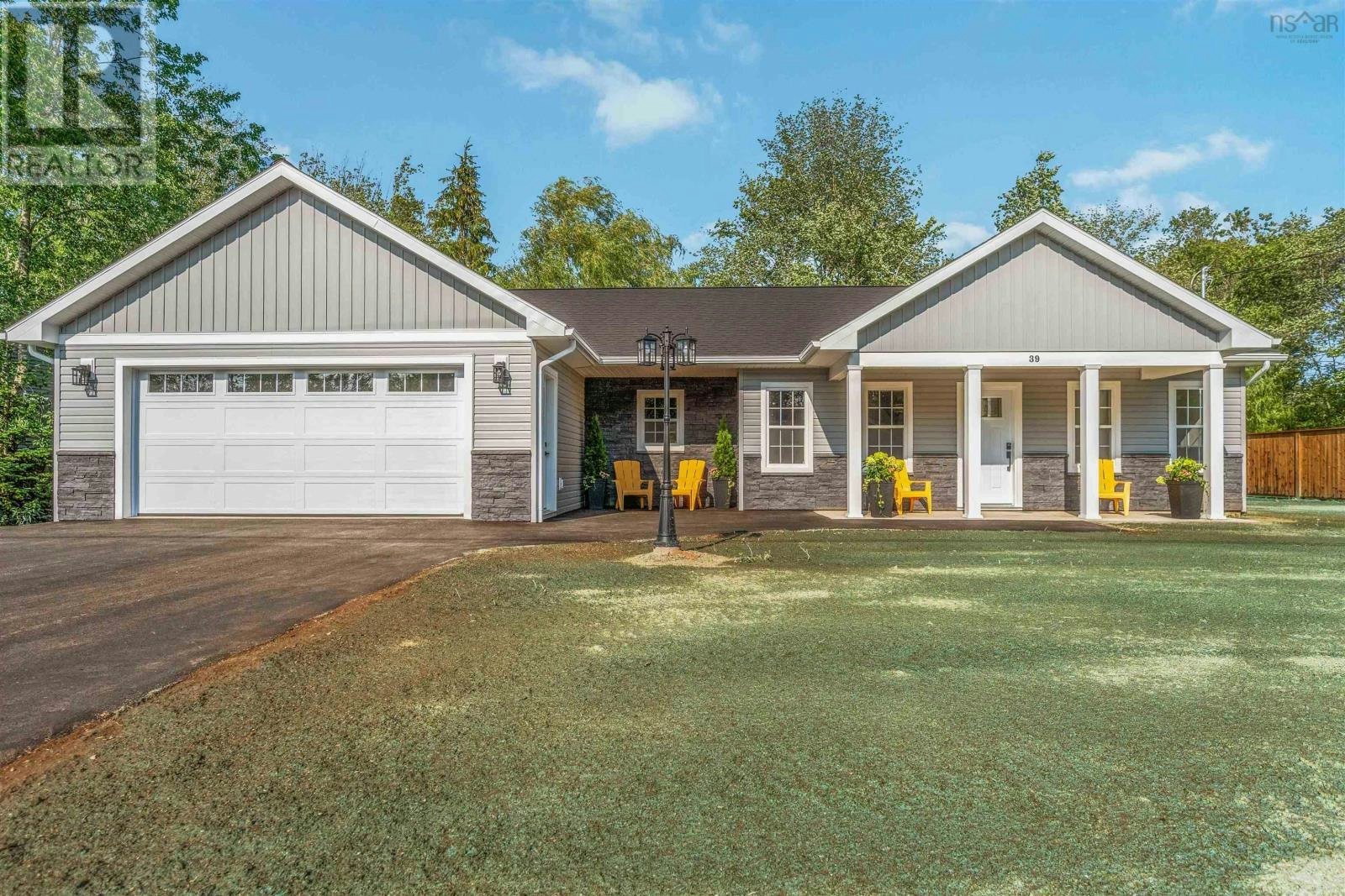 39 Saratoga Drive, Centreville, NS, B0P 1J0