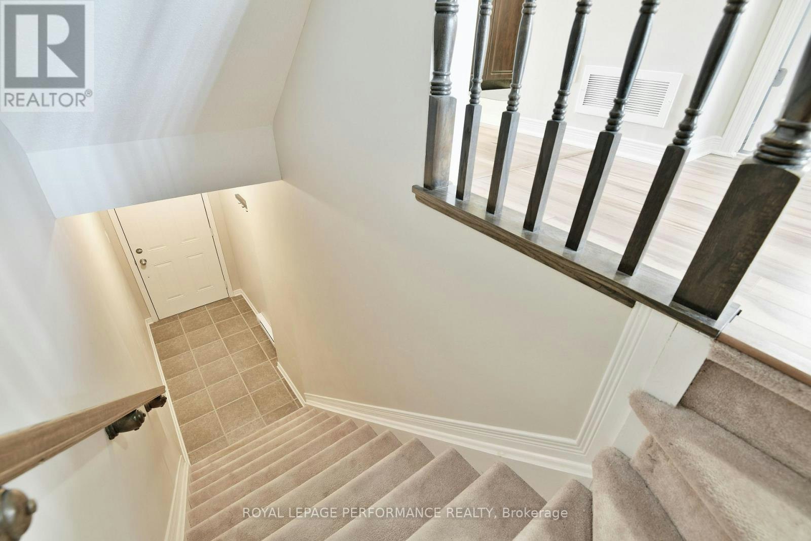 1-125 Keltie Private, Ottawa, ON, K2J 0A1 - 3