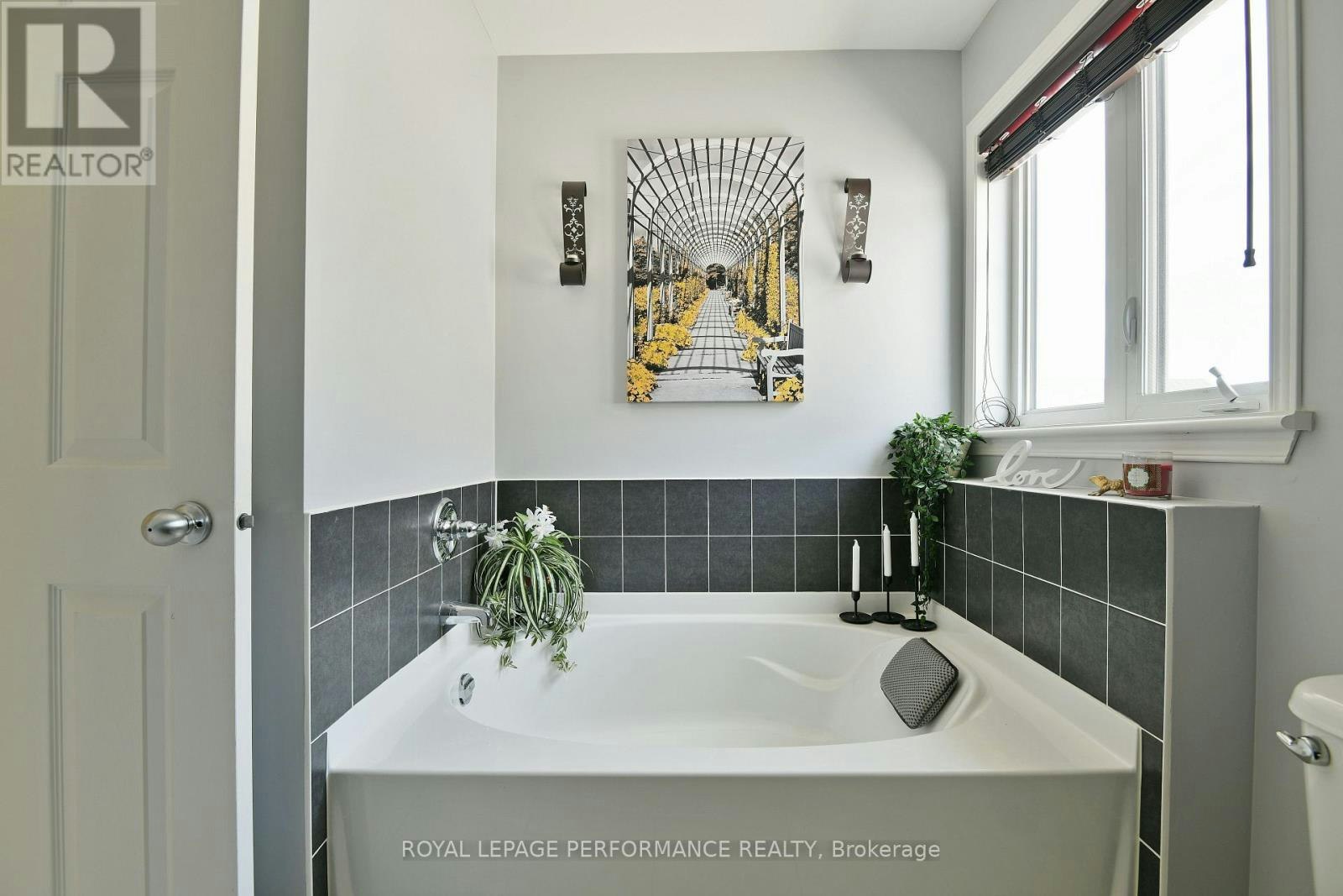 1-125 Keltie Private, Ottawa, ON, K2J 0A1 - 28