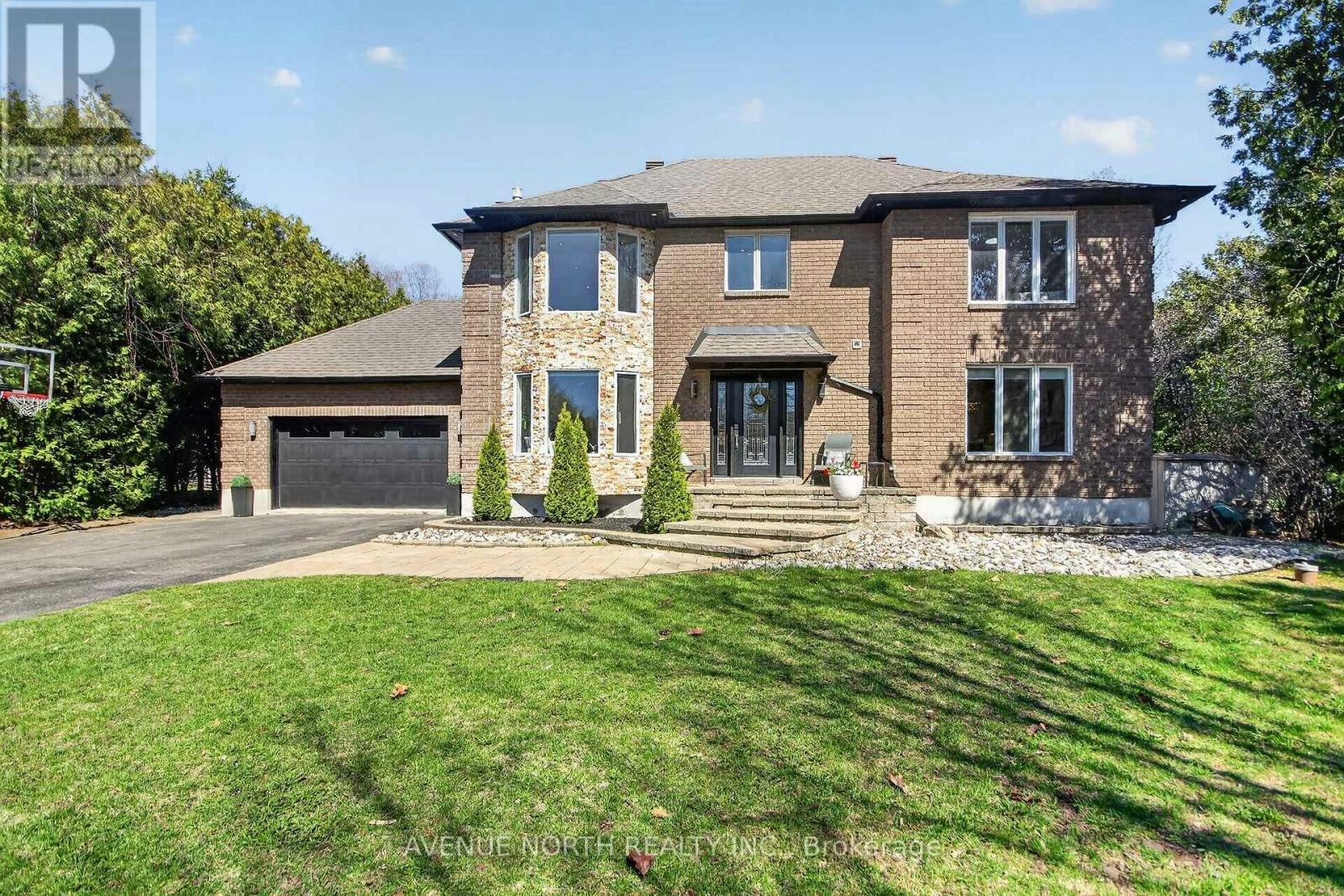 1317 Cornfield Crescent, Ottawa, ON, K4P 1B5