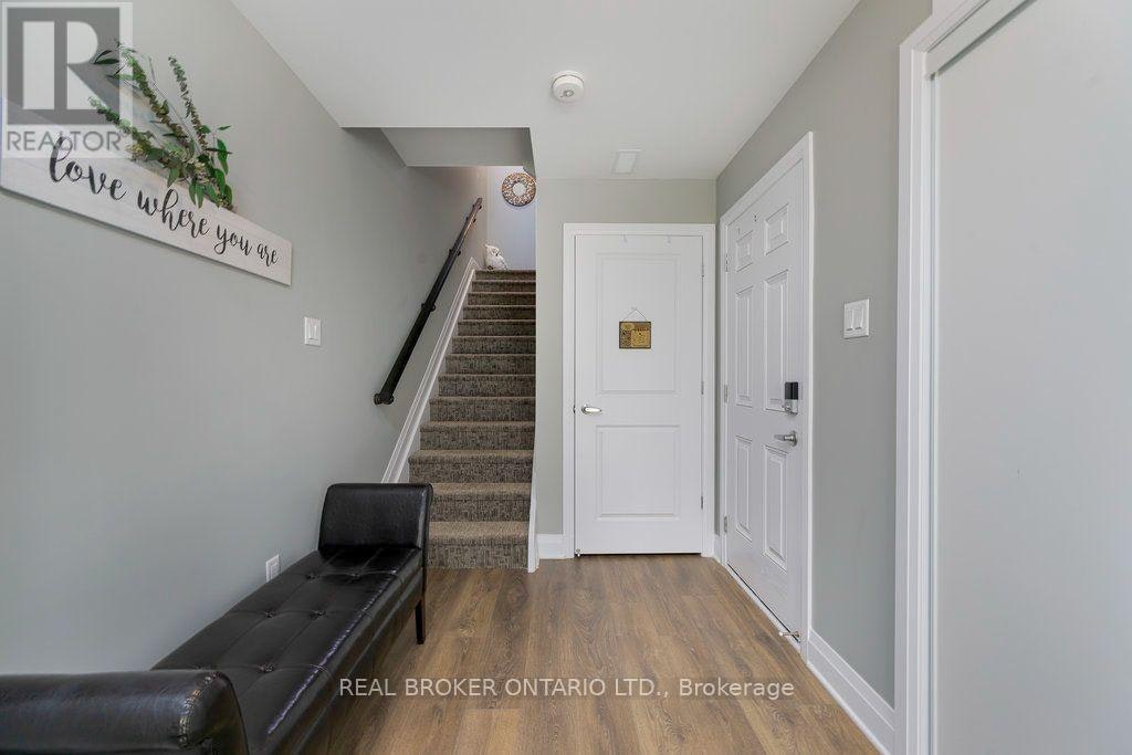919 Dignity Place, Ottawa, ON, K4A 5R5 - 4