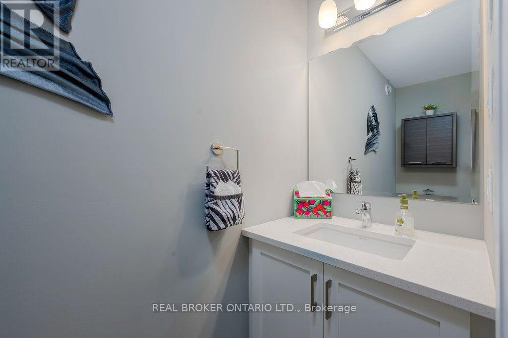 919 Dignity Place, Ottawa, ON, K4A 5R5 - 9