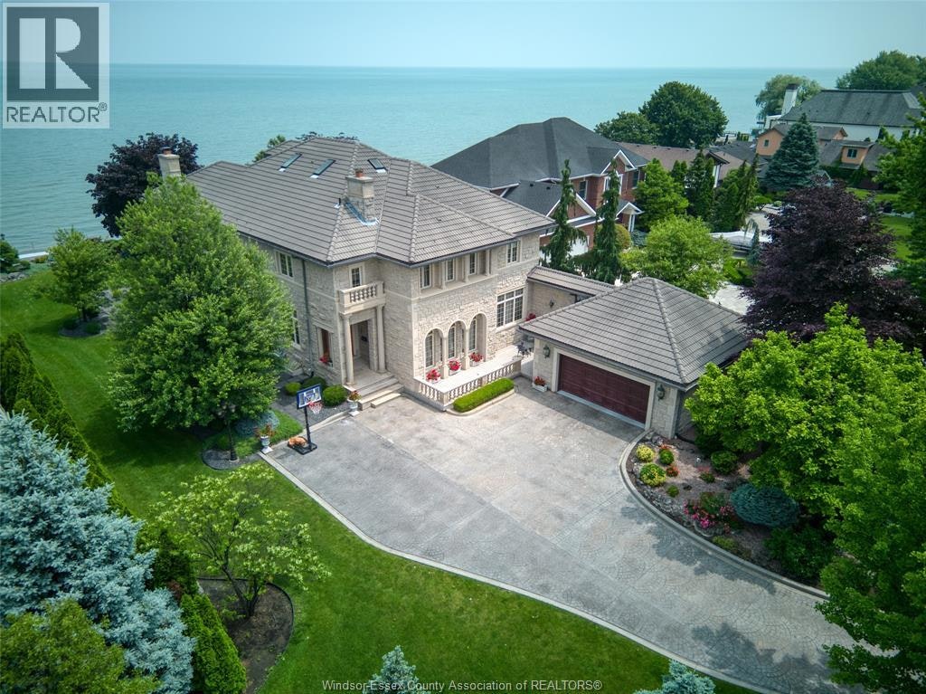 300 Elmgrove Drive, Lakeshore, ON, N8N 3S4
