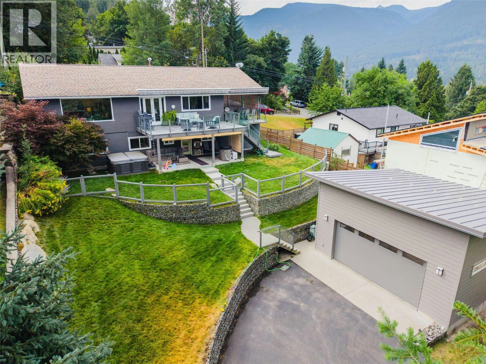 605 Delbruck Street, Nelson, BC, V1L 5L8