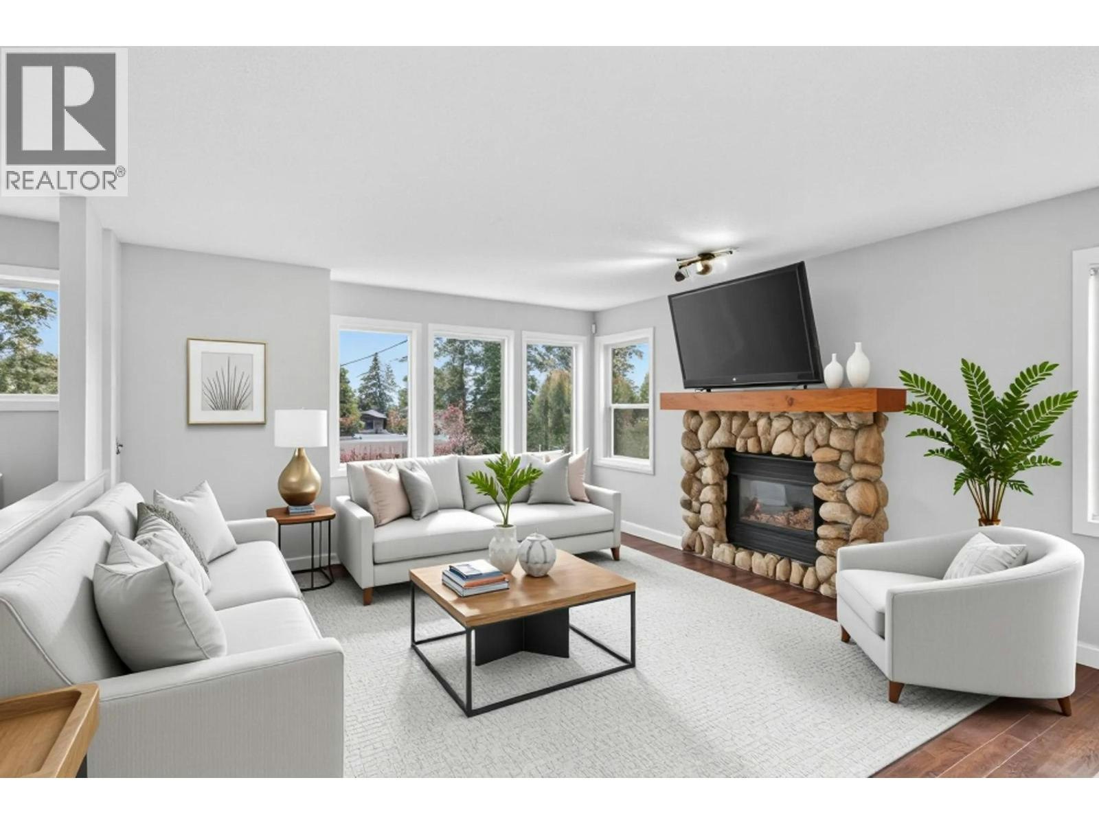 3220 Mciver Road - 2