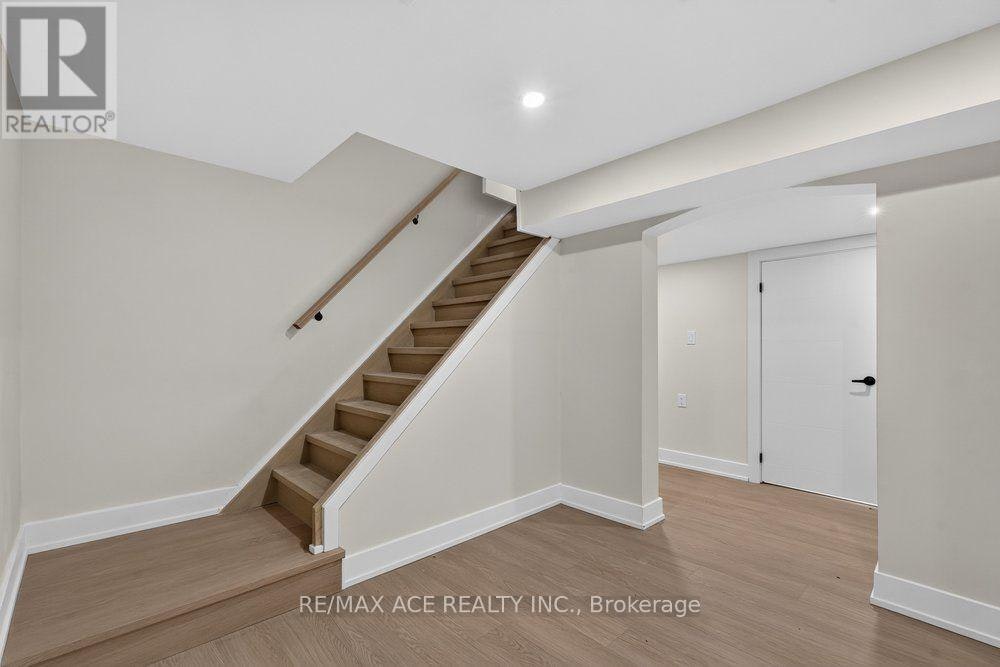 11 Faircroft Boulevard, Toronto, ON, M1N 2W9 - 40