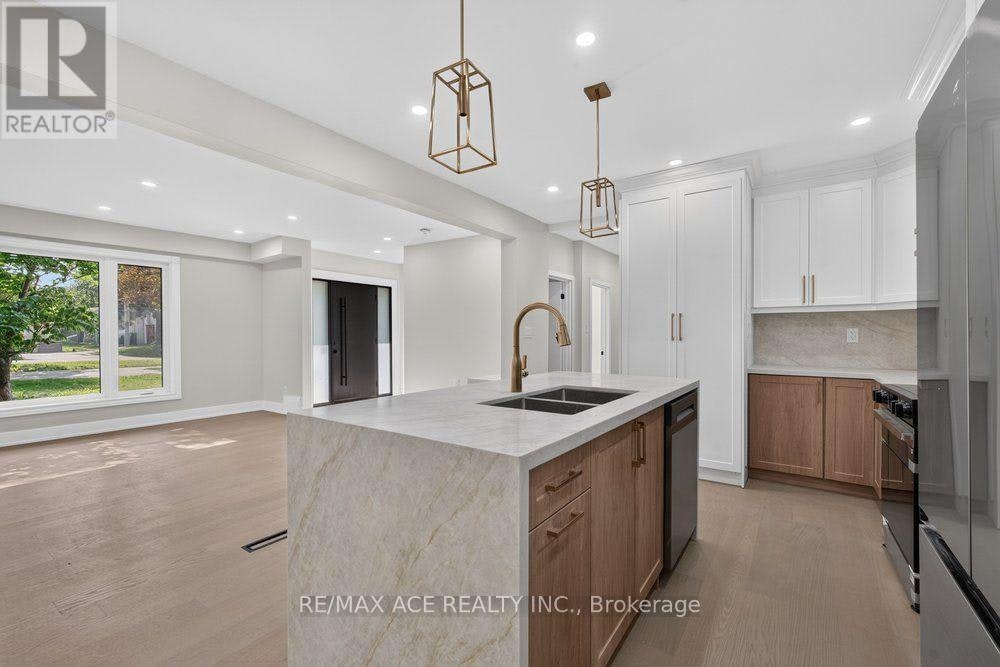 11 Faircroft Boulevard, Toronto, ON, M1N 2W9 - 18