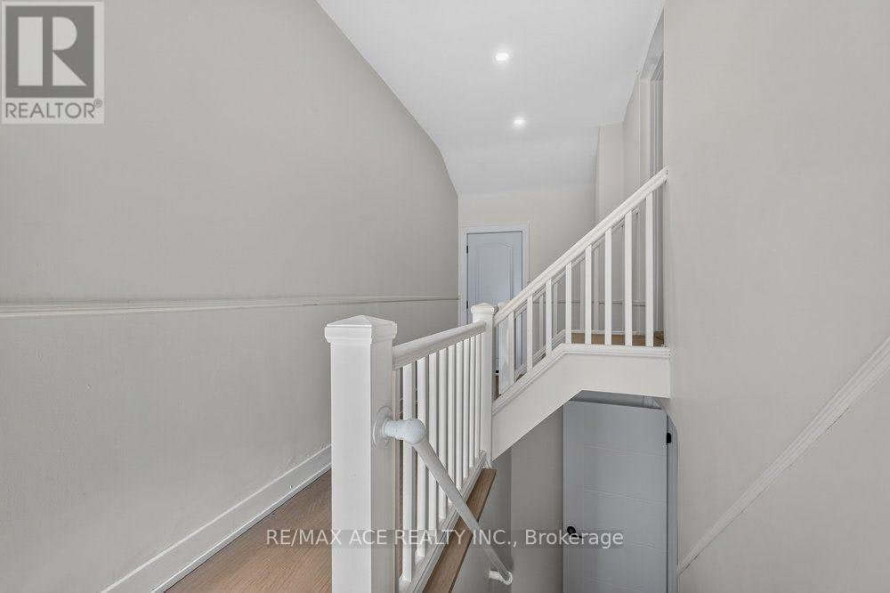 11 Faircroft Boulevard, Toronto, ON, M1N 2W9 - 33