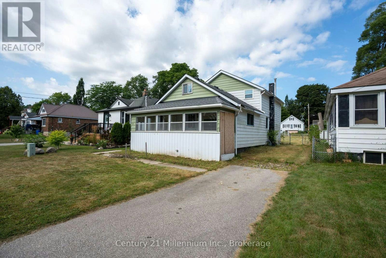 1536 5th A Avenue W, Owen Sound, ON, N4K 5B5