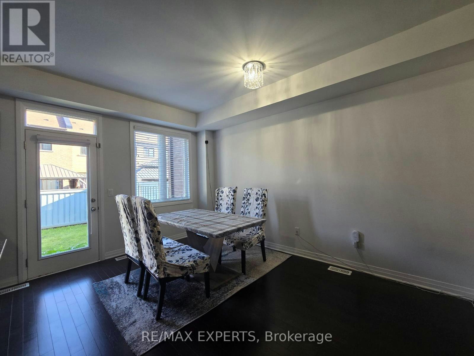 35 Landolfi Way, Bradford West Gwillimbury, ON, L3Z 4L7 - 6