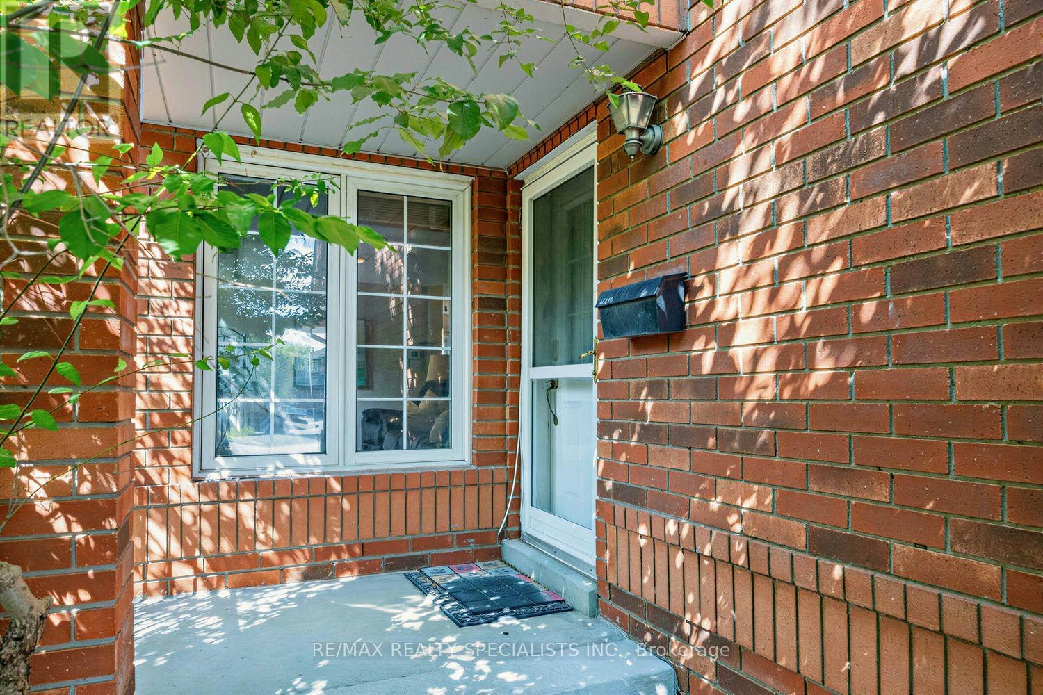 1329 Whiffletree Court, Mississauga, ON, L5N 7R1 - 5
