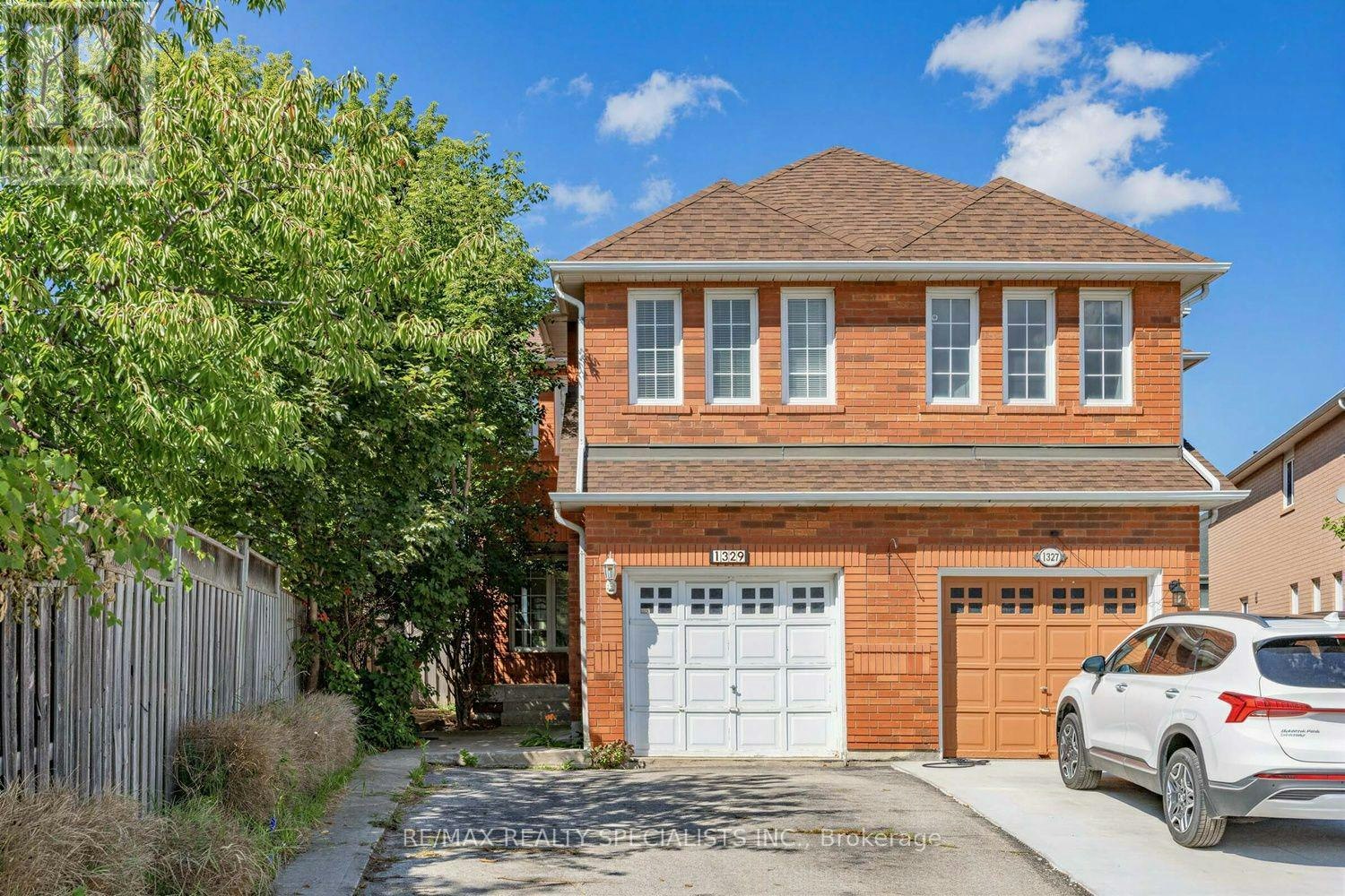1329 Whiffletree Court, Mississauga, ON, L5N 7R1