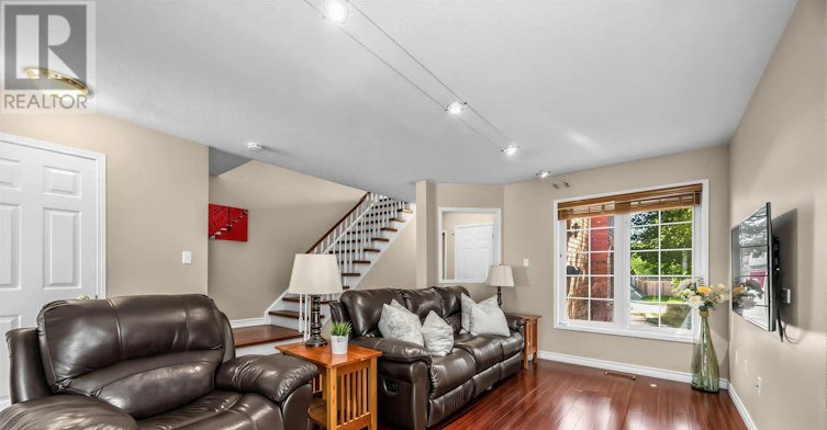 1329 Whiffletree Court, Mississauga, ON, L5N 7R1 - 8