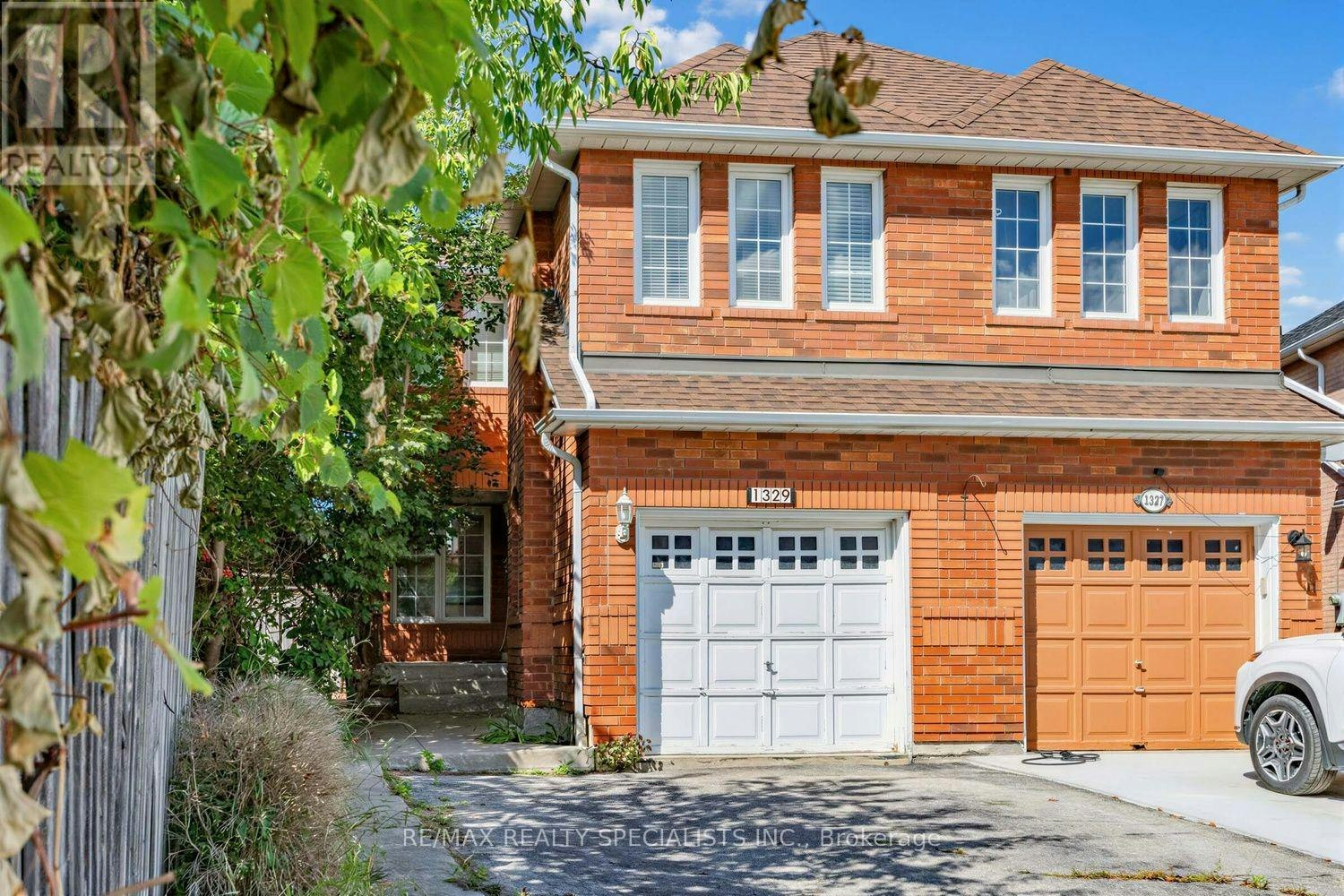1329 Whiffletree Court, Mississauga, ON, L5N 7R1 - 2