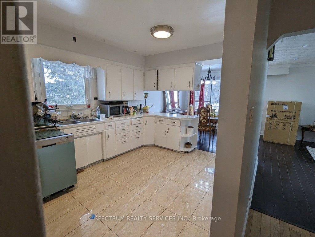 5006 Derry Road W, Burlington, ON, L7M 0R6 - 5