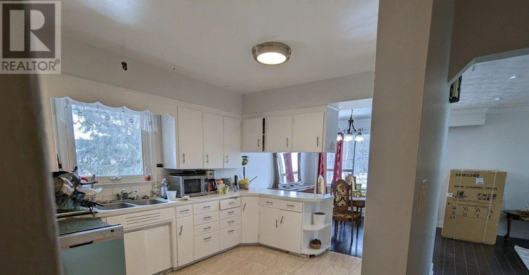 5006 Derry Road W, Burlington, ON, L7M 0R6 - 5