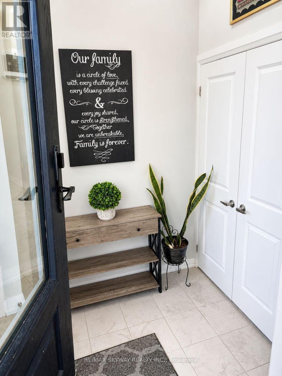 976 Sobeski Avenue, Woodstock, ON, N4T 0N8 - 2
