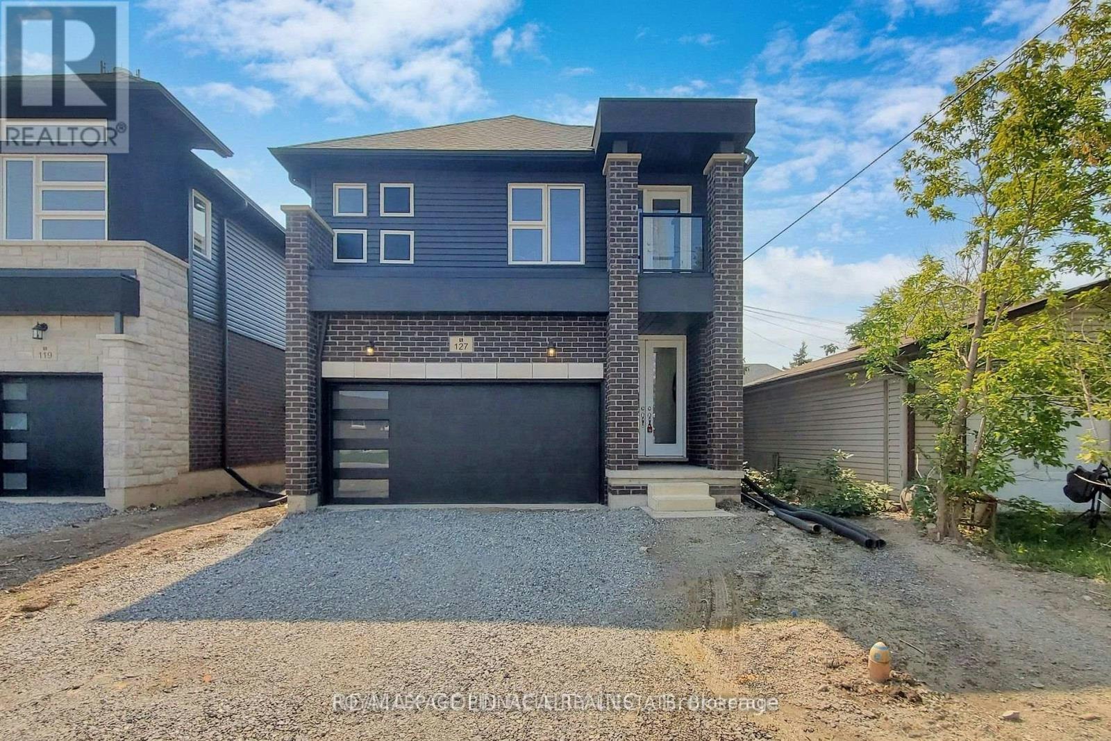 127 Laugher Avenue, Welland, ON, L3B 0N6