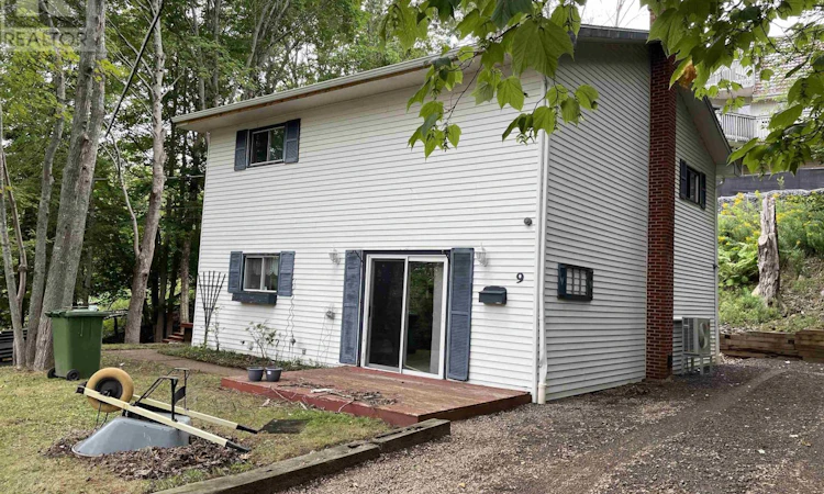 9 Fundy Drive