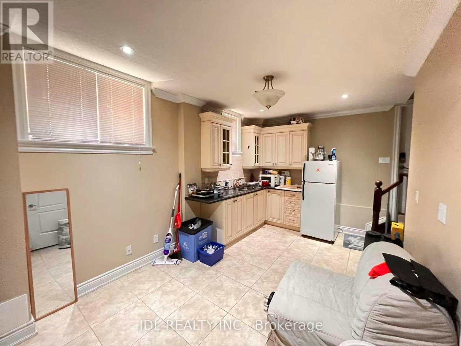 BASEMENT-198A Finch Avenue E, Toronto, ON, M2N 4R9 - 2