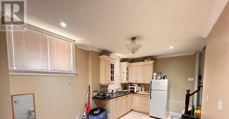 BASEMENT-198A Finch Avenue E, Toronto, ON, M2N 4R9 - 2
