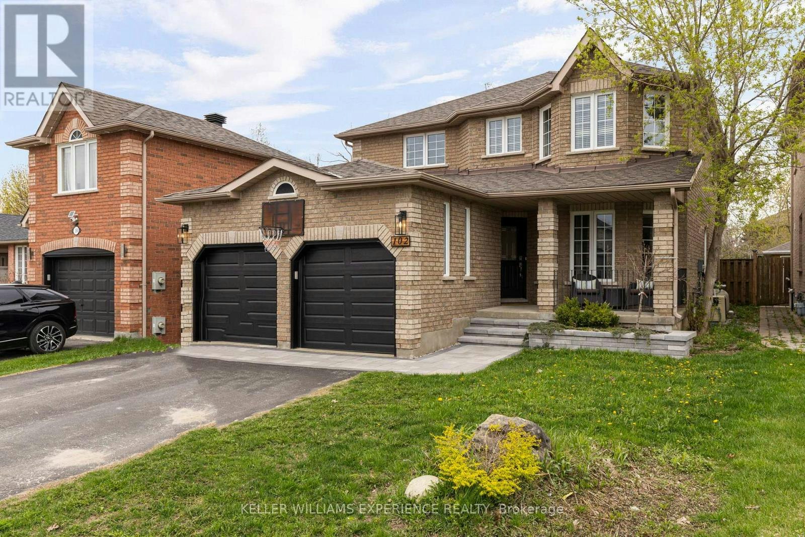 102 Country Lane, Barrie, ON, L4N 0N3