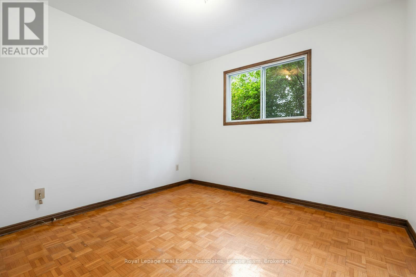 1344 Kenmuir Avenue, Mississauga, ON, L5G 4B4 - 17