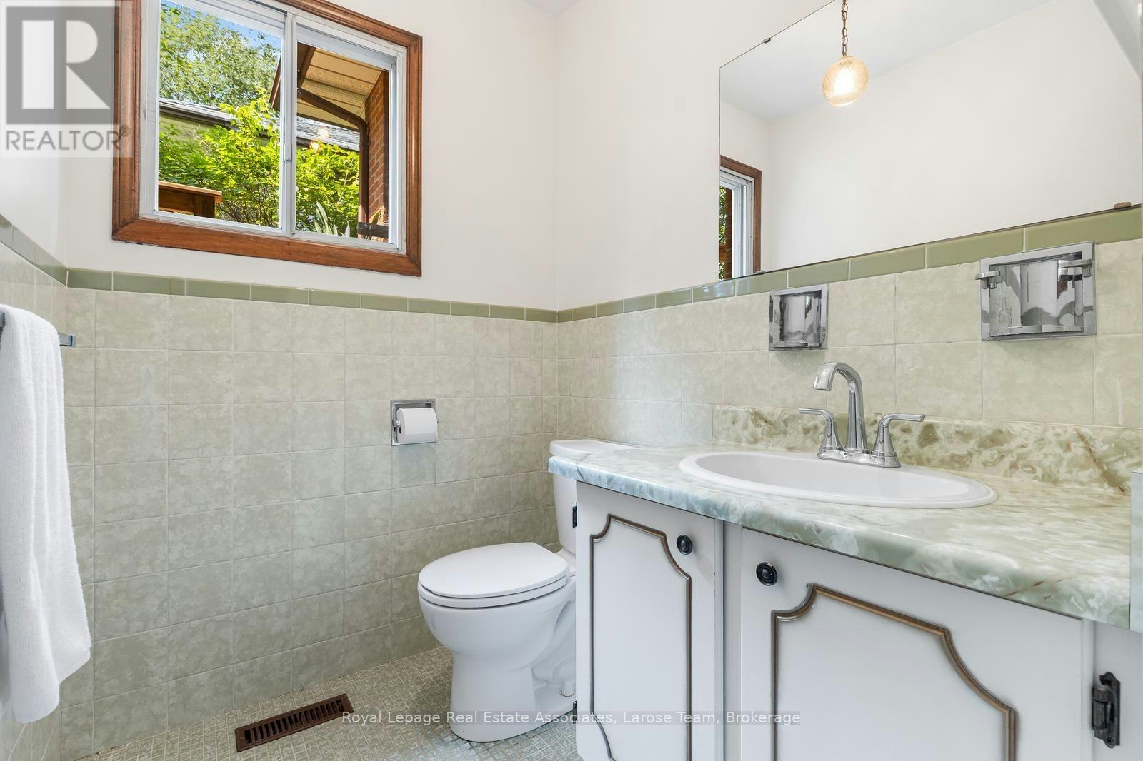1344 Kenmuir Avenue, Mississauga, ON, L5G 4B4 - 20