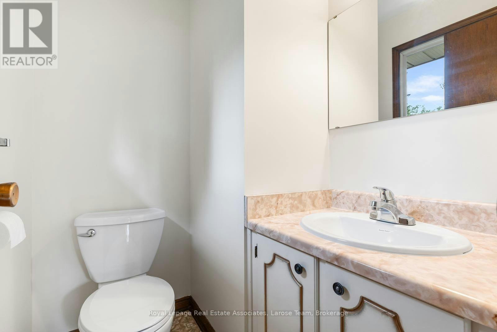 1344 Kenmuir Avenue, Mississauga, ON, L5G 4B4 - 13