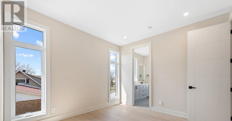 15 Briggs Avenue, Ottawa, ON, K2E 6W5 - 40