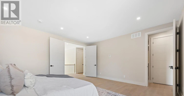 15 Briggs Avenue, Ottawa, ON, K2E 6W5 - 29