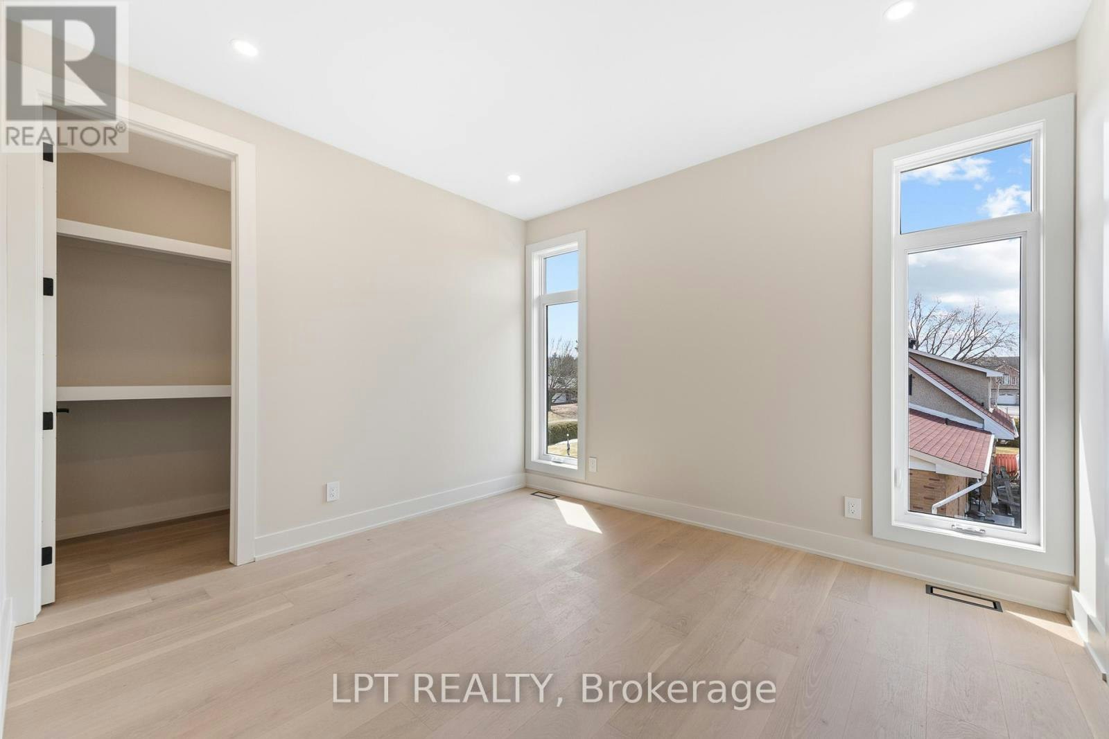 15 Briggs Avenue, Ottawa, ON, K2E 6W5 - 39