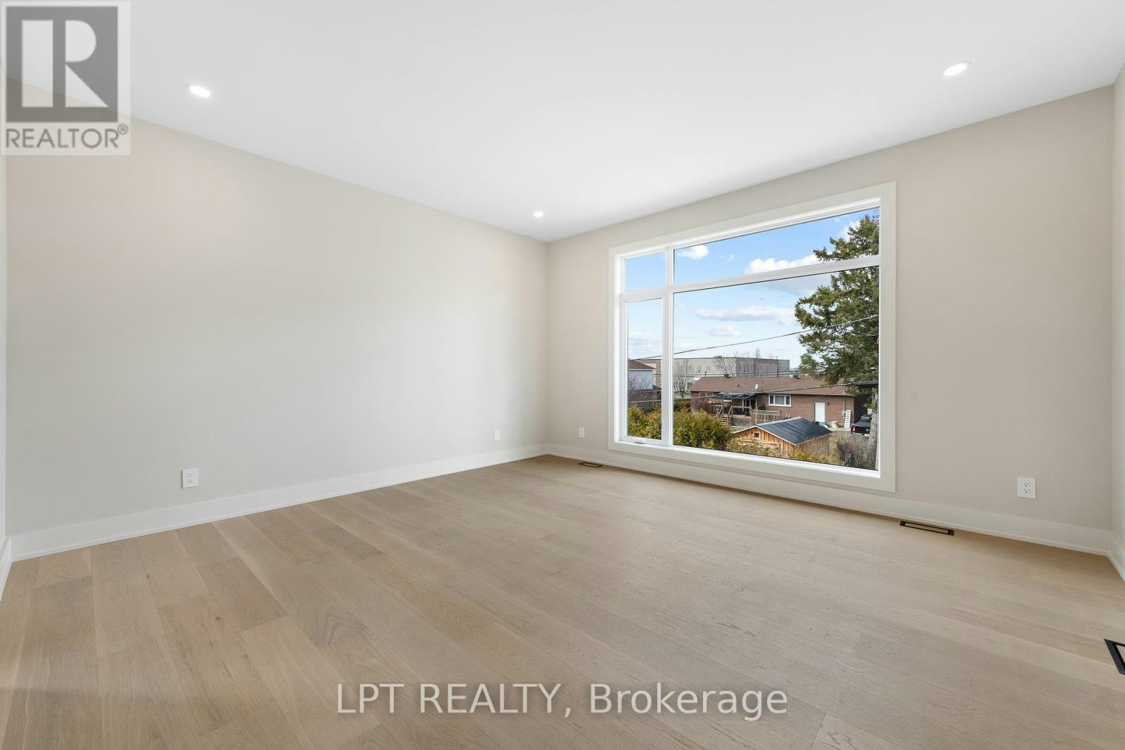 15 Briggs Avenue, Ottawa, ON, K2E 6W5 - 43