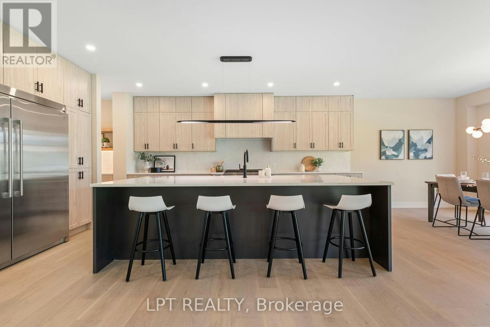15 Briggs Avenue, Ottawa, ON, K2E 6W5 - 14