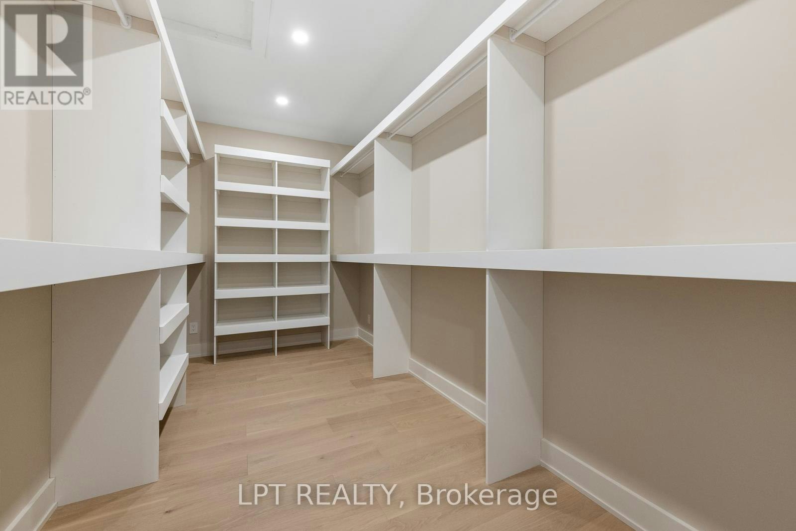15 Briggs Avenue, Ottawa, ON, K2E 6W5 - 35