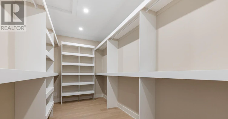 15 Briggs Avenue, Ottawa, ON, K2E 6W5 - 35
