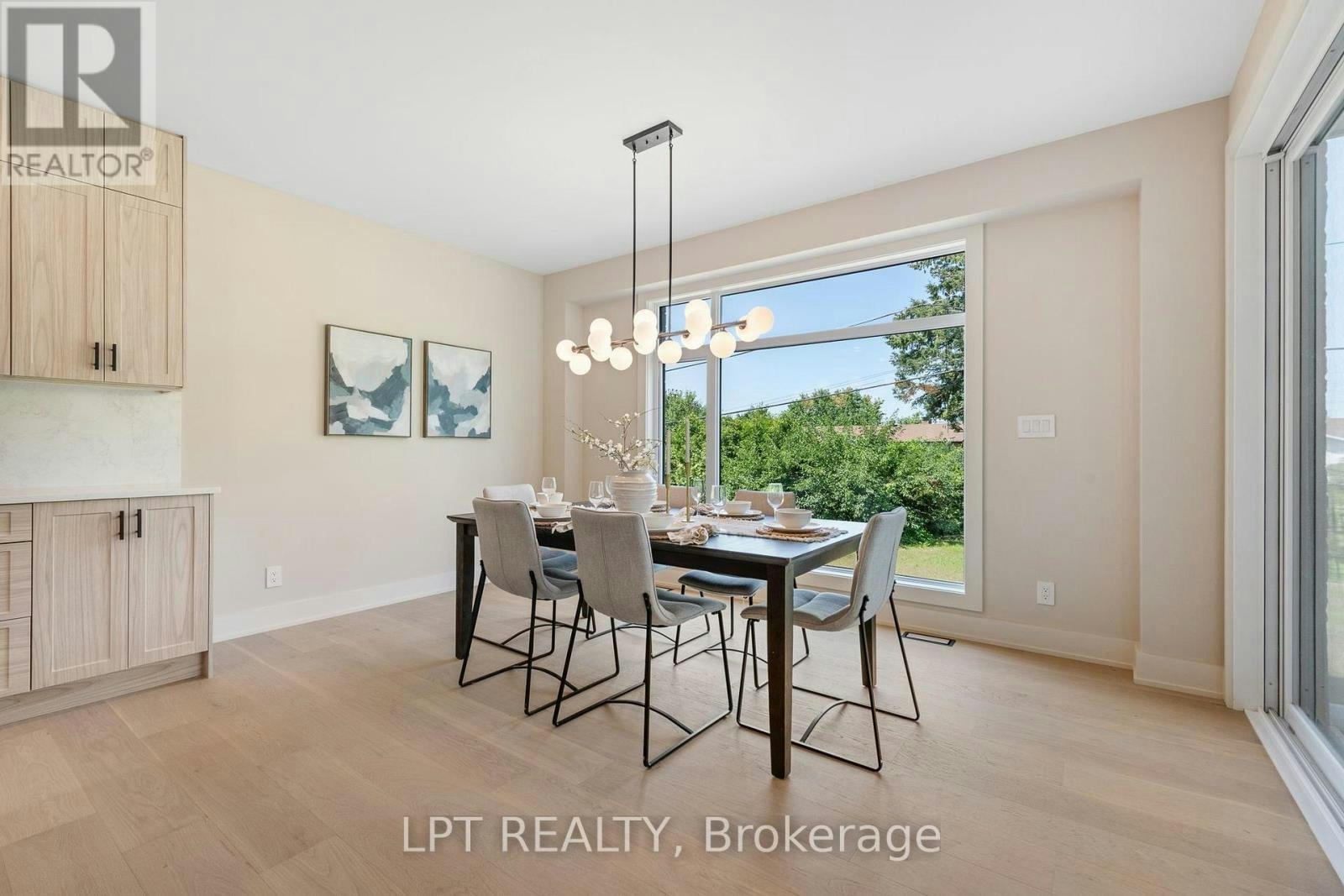 15 Briggs Avenue, Ottawa, ON, K2E 6W5 - 17