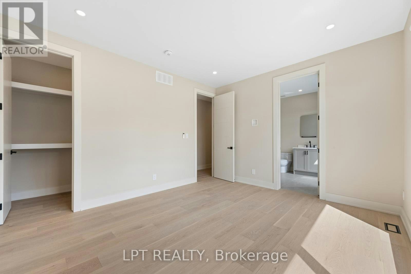 15 Briggs Avenue, Ottawa, ON, K2E 6W5 - 37