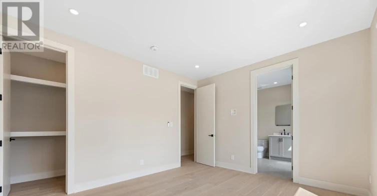15 Briggs Avenue, Ottawa, ON, K2E 6W5 - 37