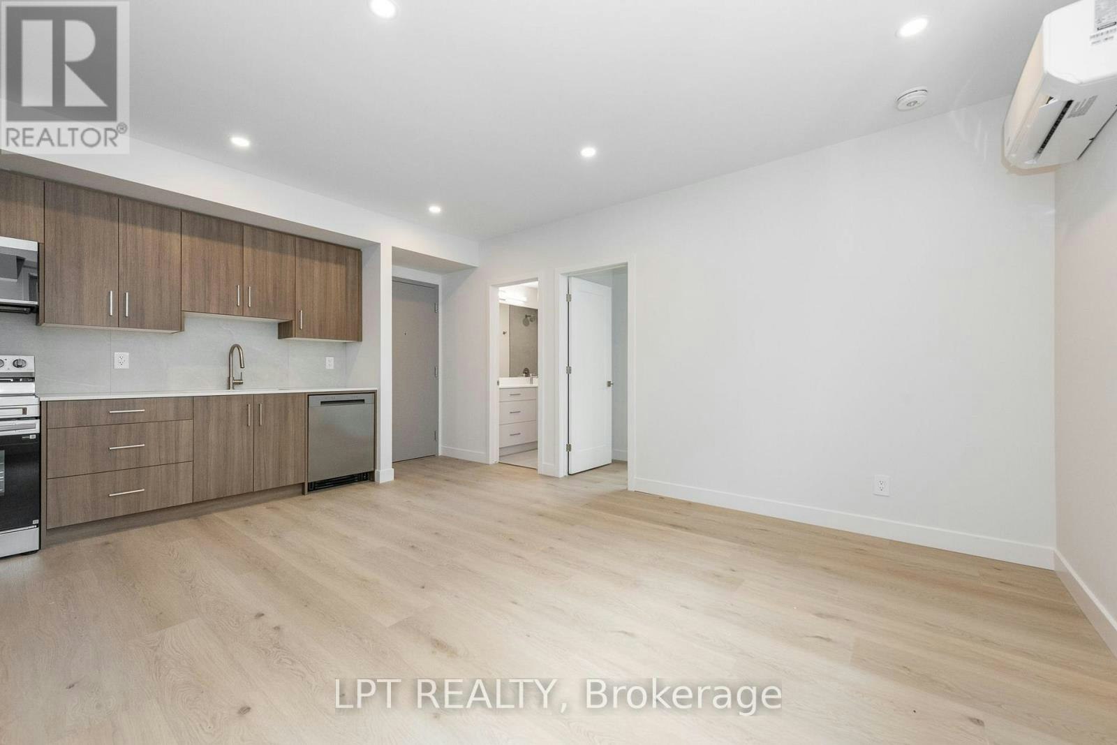 1-249 Columbus Avenue, Ottawa, ON, K1K 1P5 - 2