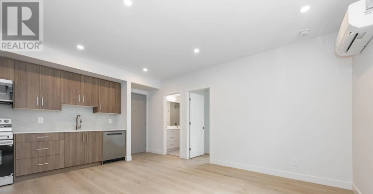 1-249 Columbus Avenue, Ottawa, ON, K1K 1P5 - 2