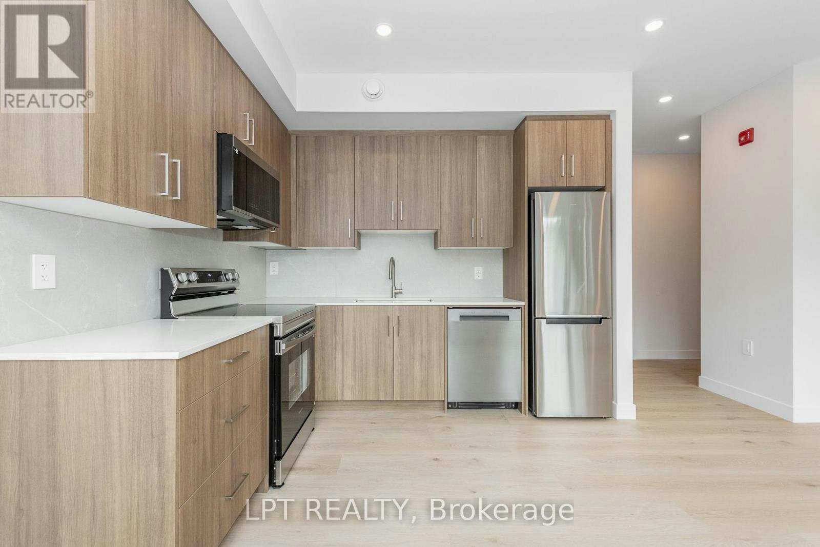 3-249 Columbus Avenue, Ottawa, ON, K1K 1P5 - 8