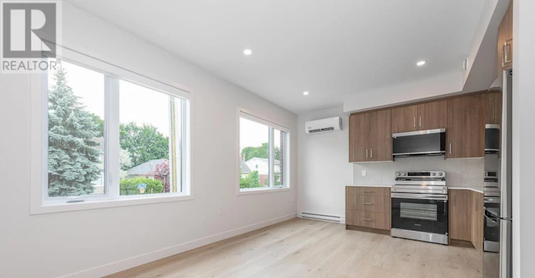 3-249 Columbus Avenue, Ottawa, ON, K1K 1P5 - 3